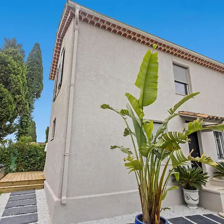 Luxueuse L'olivier 4 Jacuzzi * Κάννες