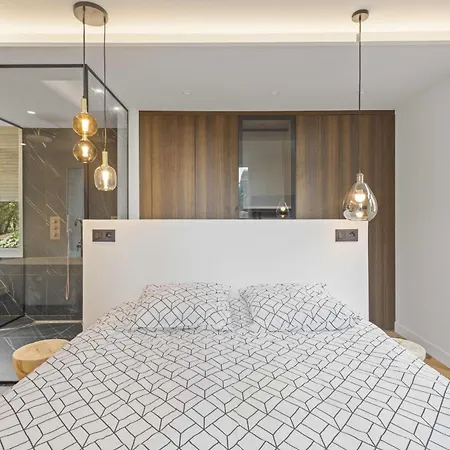 Luxueuse L'olivier 4 Jacuzzi *