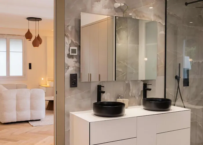 Luxueuse L'olivier 4 Jacuzzi *